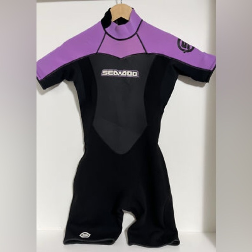 Woman’s seadoo Black and Purple One Piece wetsuit size  9/10